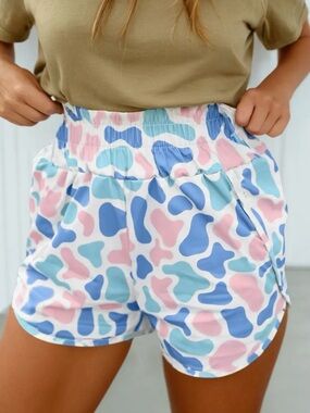 Women’s High-Waisted camo Shorts